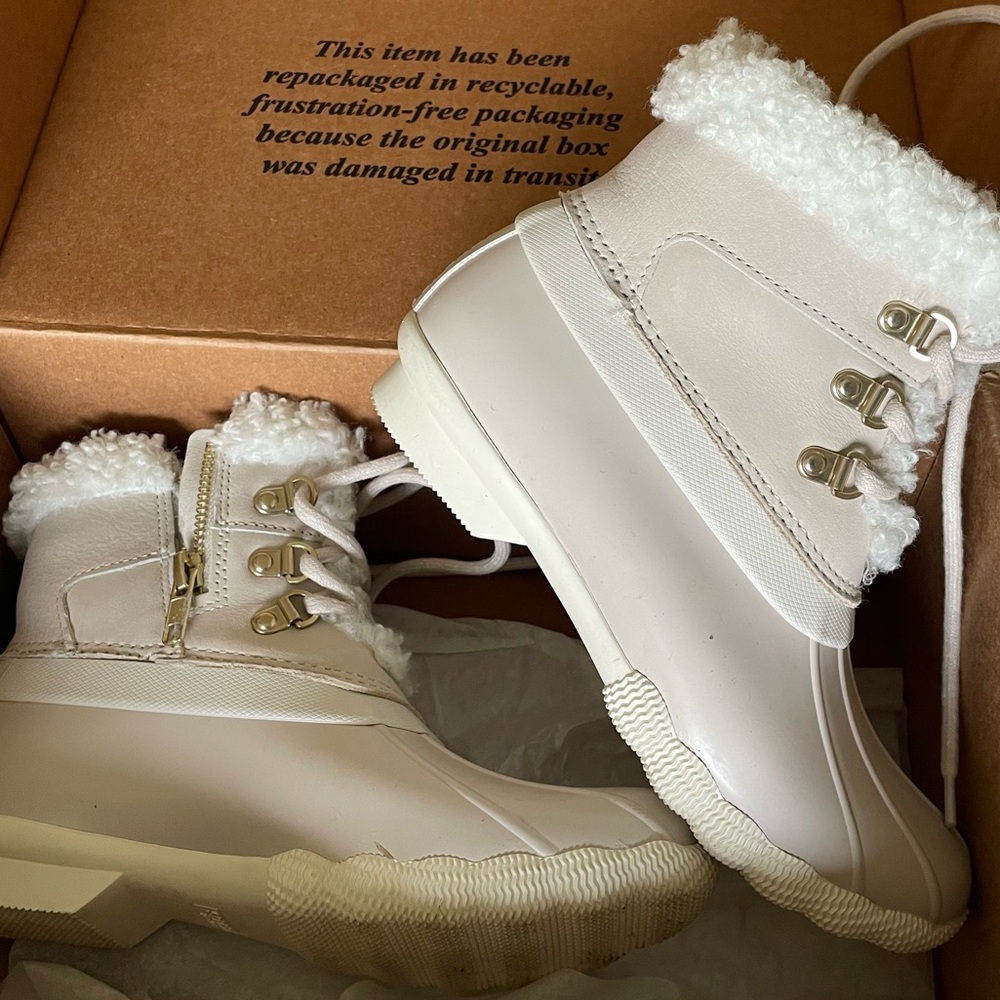 Sperry Tan Boots with Faux Fur